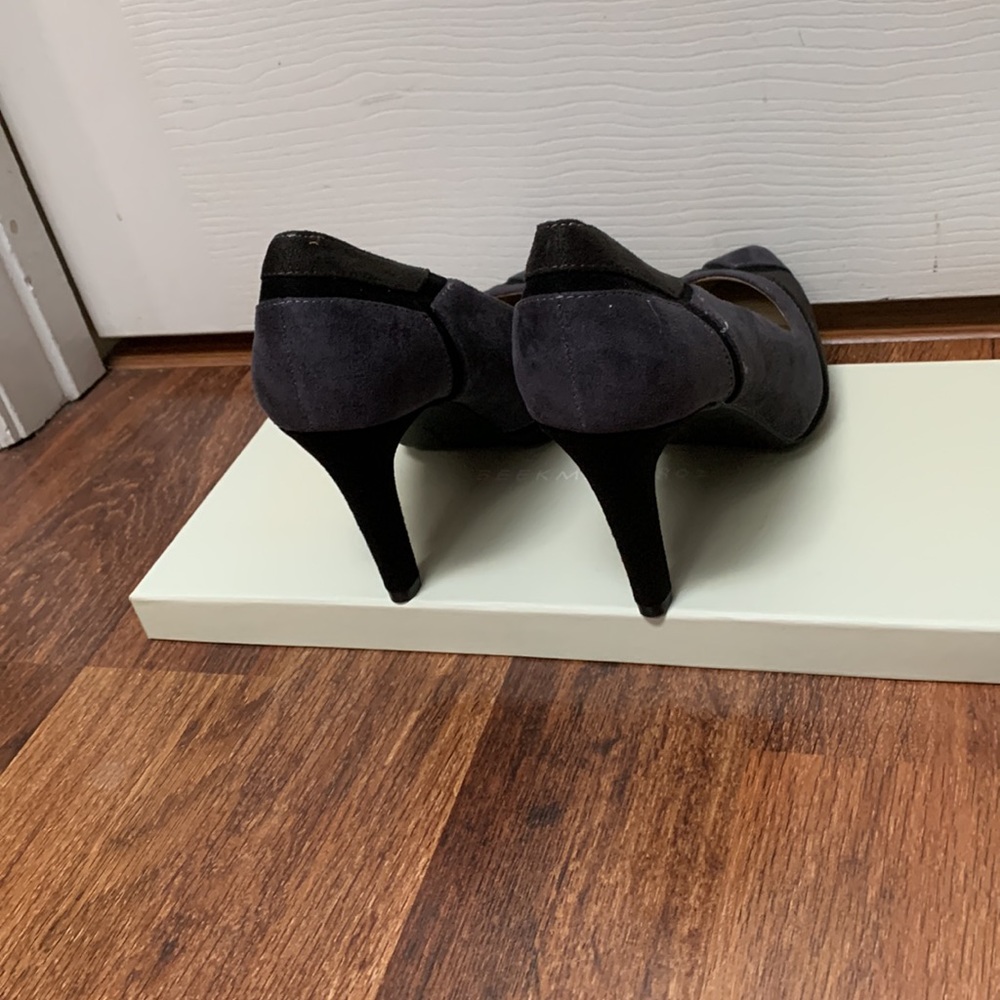Rialto Multi Grey-Black geometric color block Faux Suede 4” heels sz 9.5 - Picture 5 of 9